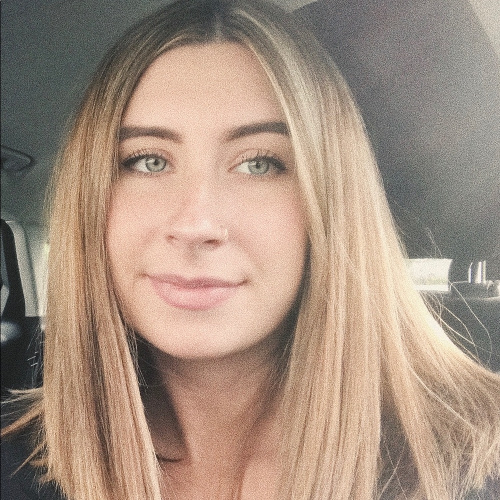 Meet your Posher, Cassie